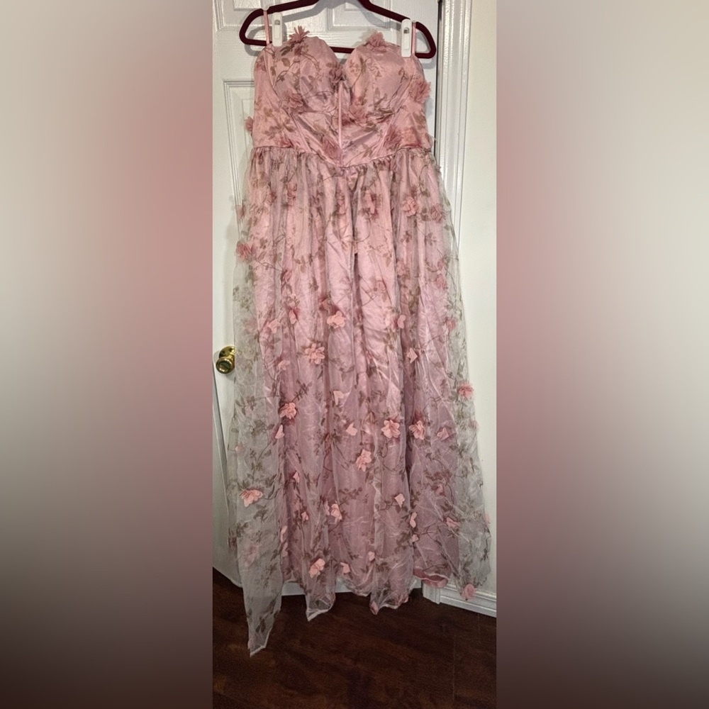 NWOT FAERIESTY SZ 2XL (16) PINK MULTI Strapless Floral Applique W/ Mesh Overlay - Picture 4 of 10